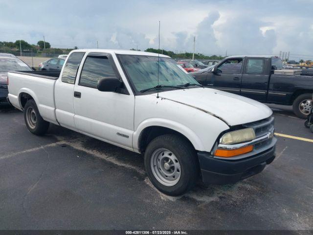  Salvage Chevrolet S-10