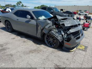  Salvage Dodge Challenger
