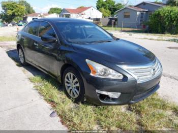  Salvage Nissan Altima