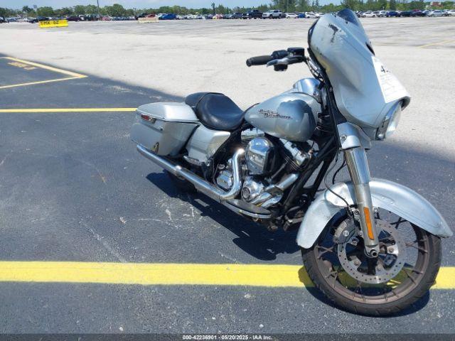  Salvage Harley-Davidson Flhxs