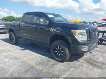  Salvage Nissan Titan