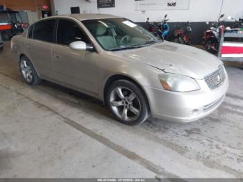  Salvage Nissan Altima