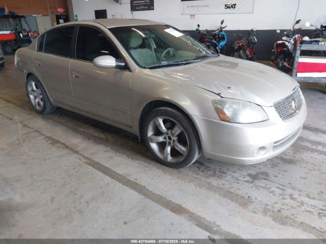  Salvage Nissan Altima