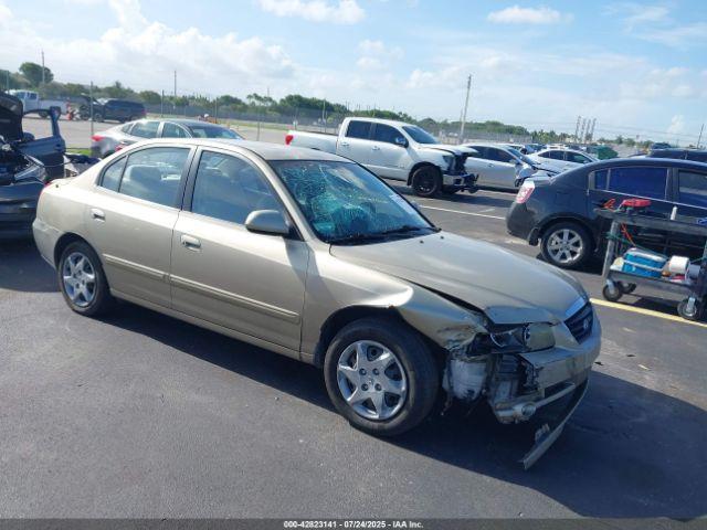  Salvage Hyundai ELANTRA