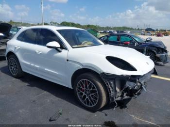  Salvage Porsche Macan