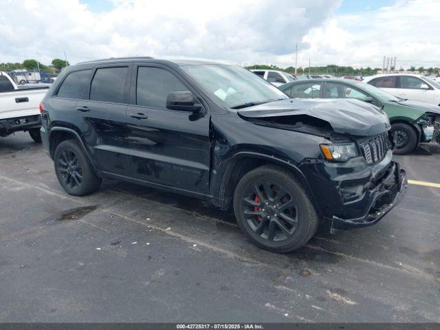  Salvage Jeep Grand Cherokee