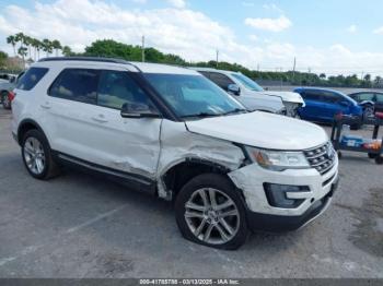  Salvage Ford Explorer