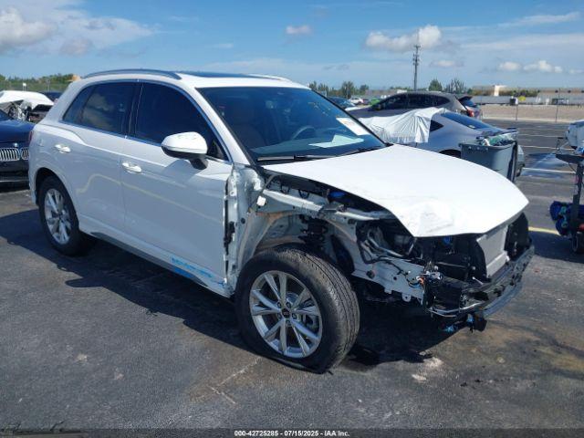  Salvage Audi Q3
