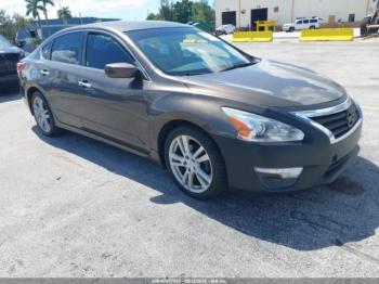  Salvage Nissan Altima
