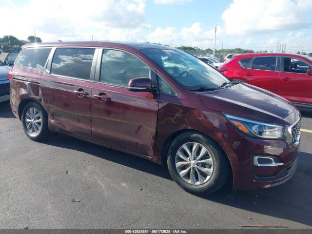  Salvage Kia Sedona