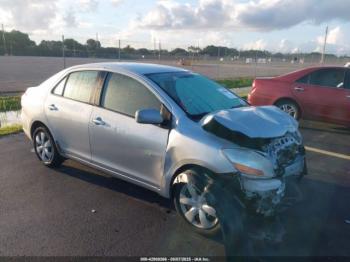  Salvage Toyota Yaris