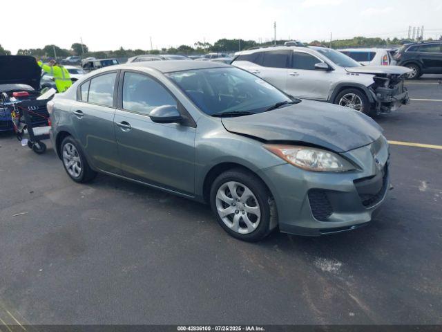  Salvage Mazda Mazda3
