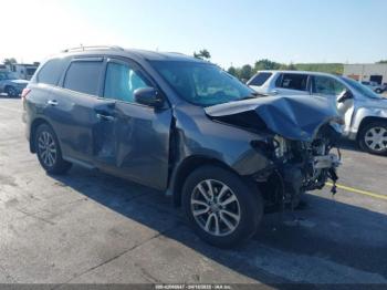  Salvage Nissan Pathfinder