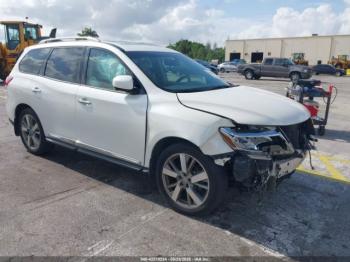  Salvage Nissan Pathfinder