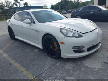  Salvage Porsche Panamera