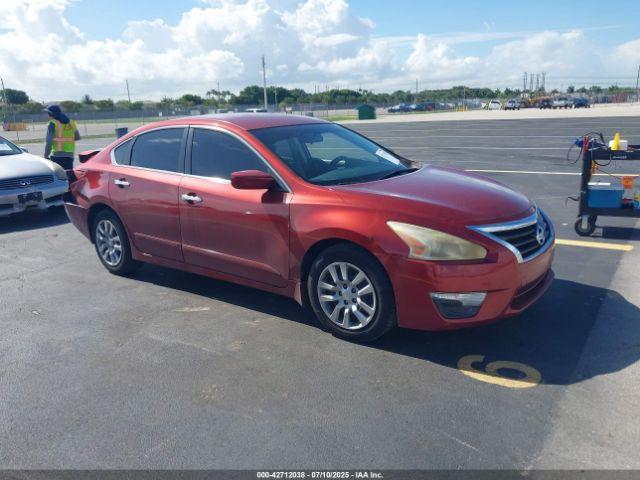 Salvage Nissan Altima