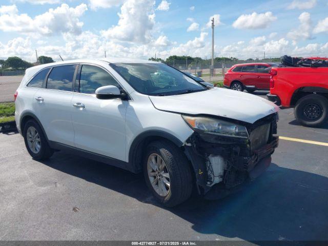  Salvage Kia Sorento