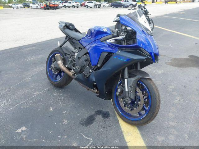 Salvage Yamaha Yzfr1