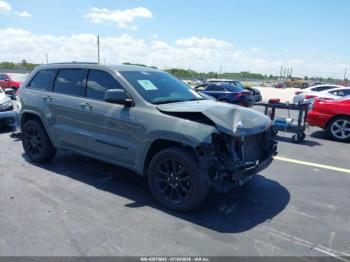 Salvage Jeep Grand Cherokee