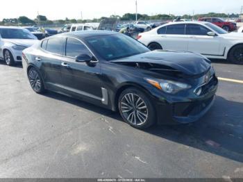  Salvage Kia Stinger