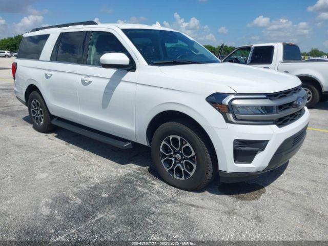  Salvage Ford Expedition