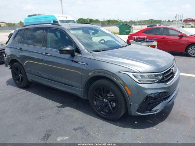  Salvage Volkswagen Tiguan