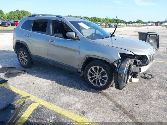  Salvage Jeep Cherokee