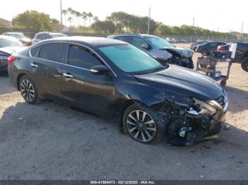  Salvage Nissan Altima