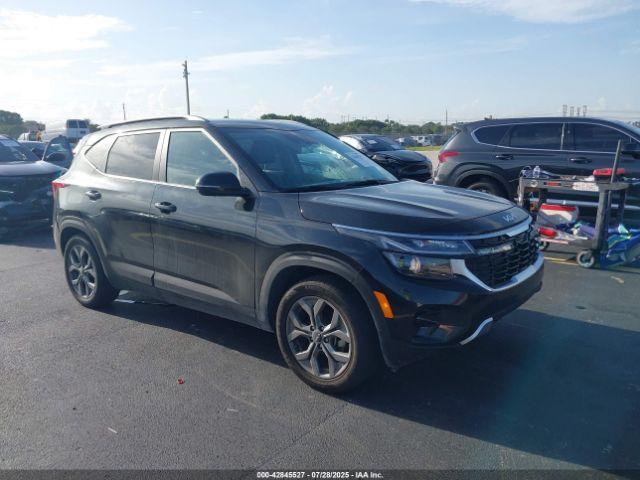  Salvage Kia Seltos