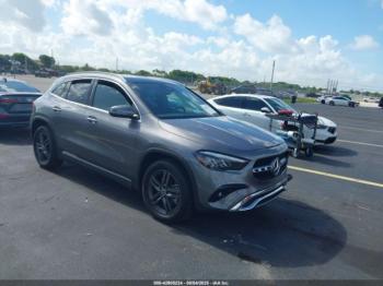  Salvage Mercedes-Benz GLA