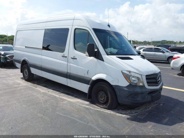  Salvage Mercedes-Benz Sprinter 2500