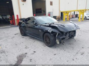  Salvage Ford Mustang