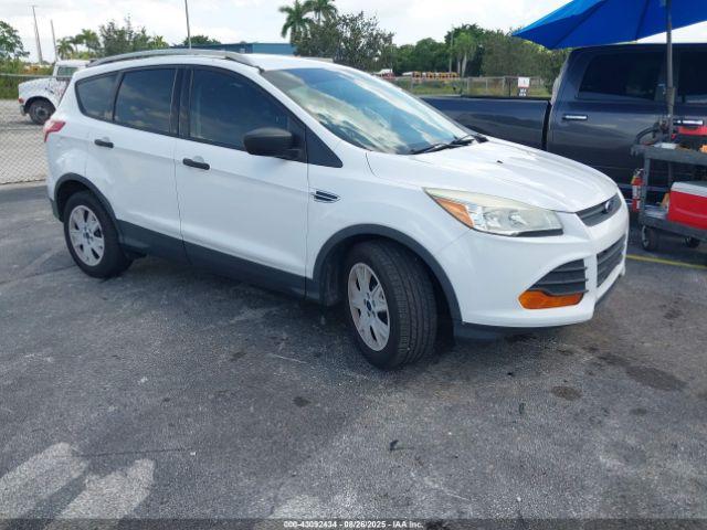  Salvage Ford Escape