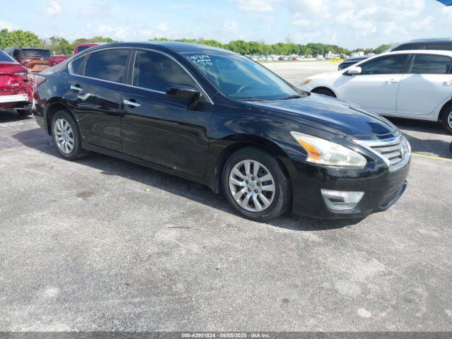  Salvage Nissan Altima