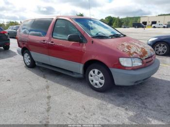  Salvage Toyota Sienna