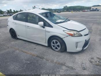  Salvage Toyota Prius