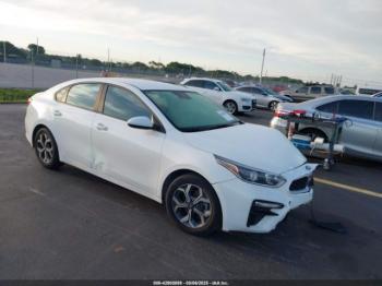  Salvage Kia Forte