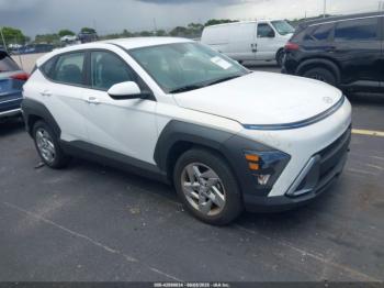  Salvage Hyundai KONA