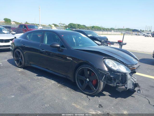  Salvage Porsche Panamera