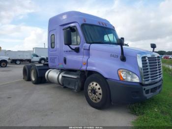  Salvage Freightliner Cascadia 125