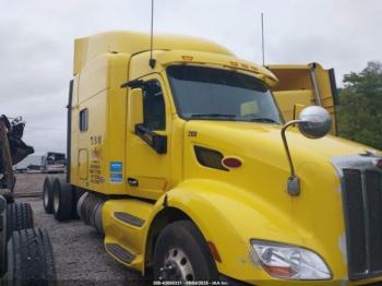  Salvage Peterbilt 579