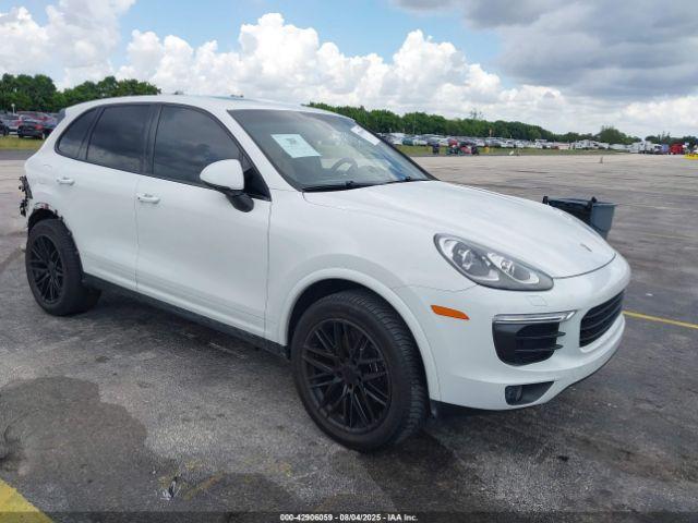  Salvage Porsche Cayenne