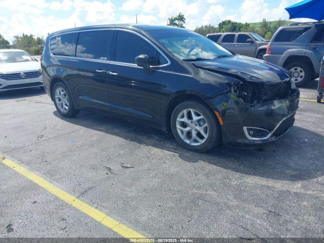  Salvage Chrysler Pacifica