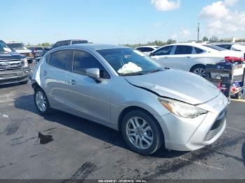  Salvage Toyota Yaris