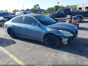  Salvage Nissan Altima