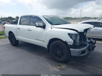  Salvage Nissan Titan