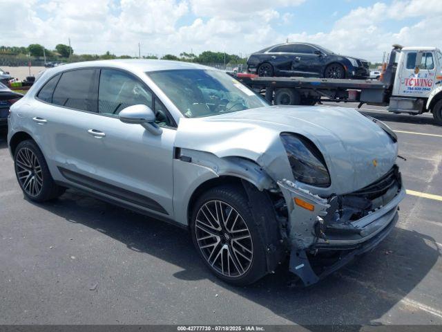  Salvage Porsche Macan