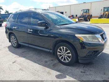  Salvage Nissan Pathfinder