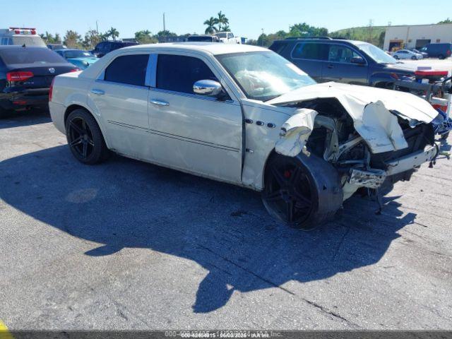  Salvage Chrysler 300