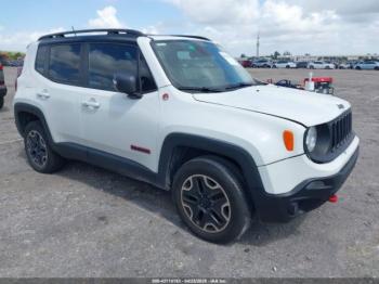  Salvage Jeep Renegade